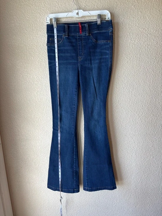 SPANX Dark Blue Flare Jeans Size Small - Picture 6 of 9